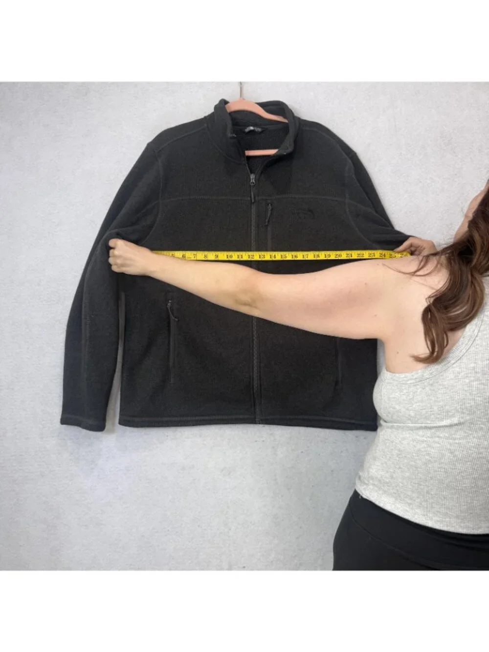 The North Face Jacket Mens XL Black Fleece Full Zip Outdoor Hiking Windbreaker
